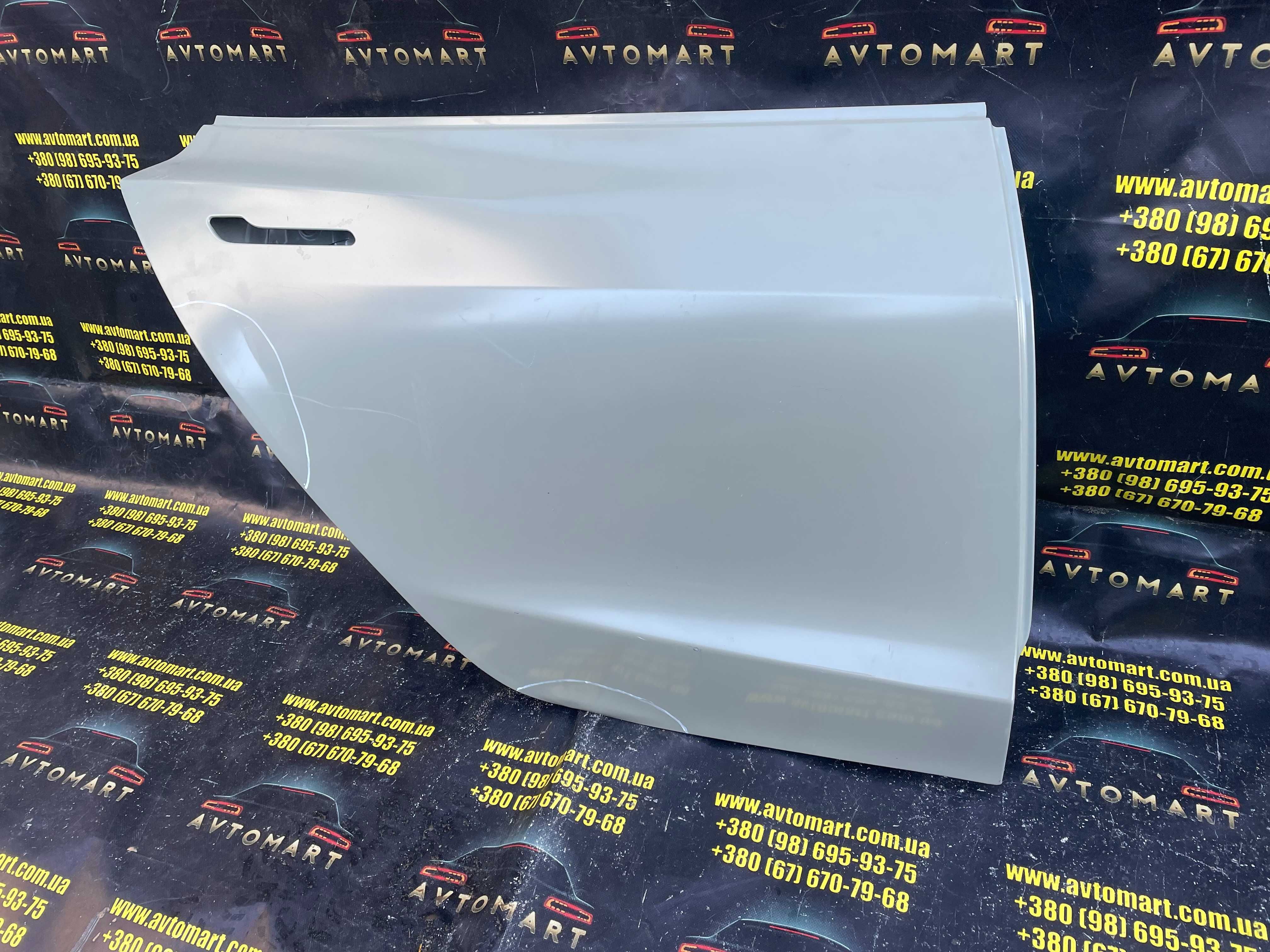 Двері задні праві Tesla 3 дверь задняя правая Tesla 3 1081440-E0-C