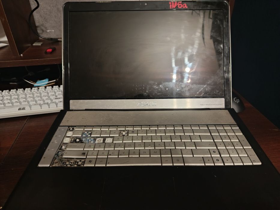 Ноутбук ASUS N75SF + зарядка.

Экран 17.3"
Intel Core i3 2330M (4/8, 2