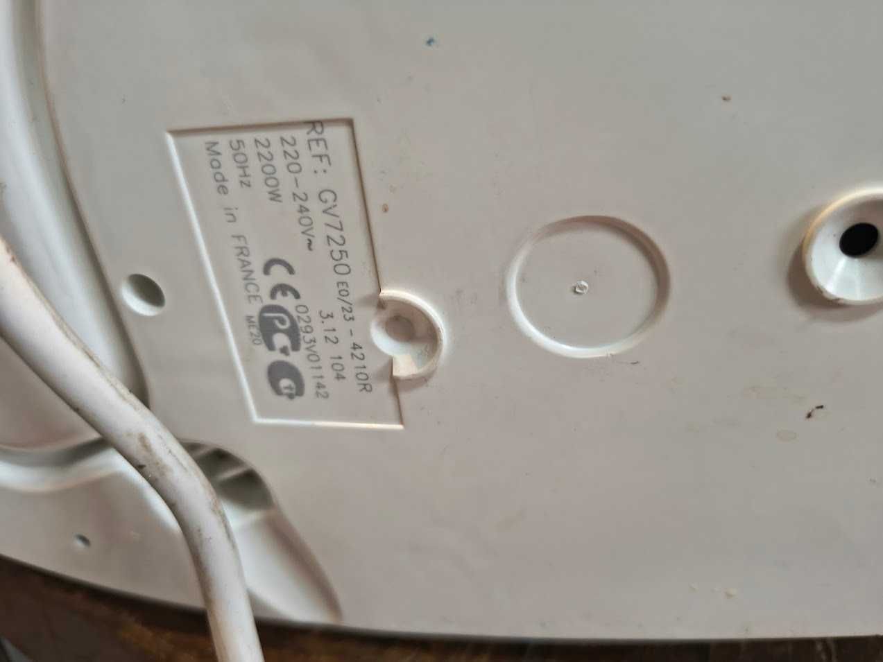 Używane żelażko Tefal gv7250-stacja parowa pro express, wada obudowy
