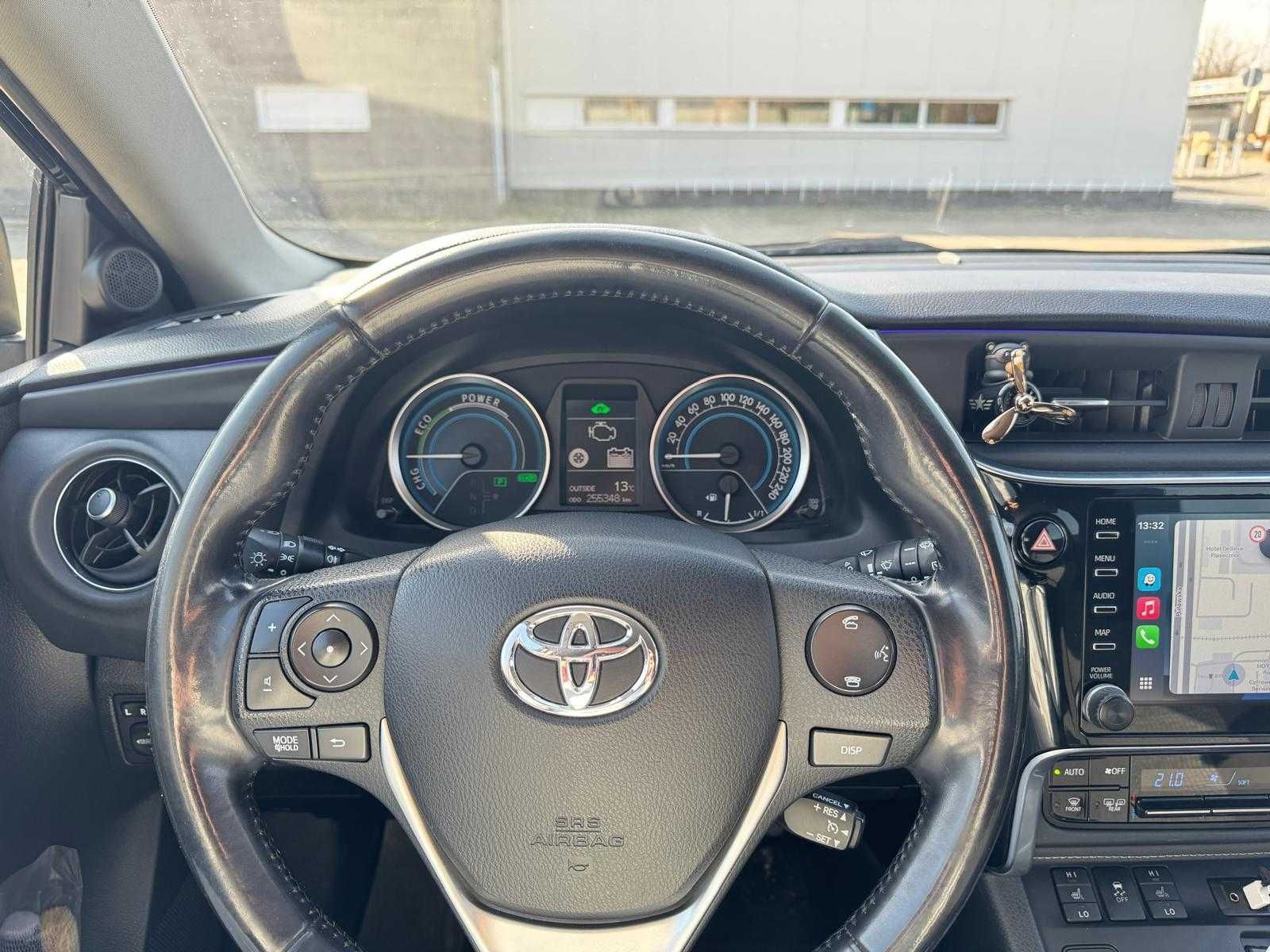 Toyota Auris 2015