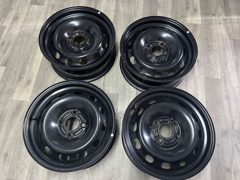 Ford Fiesta B-max Felgi Stalowe 15 4x108 Et 37,5