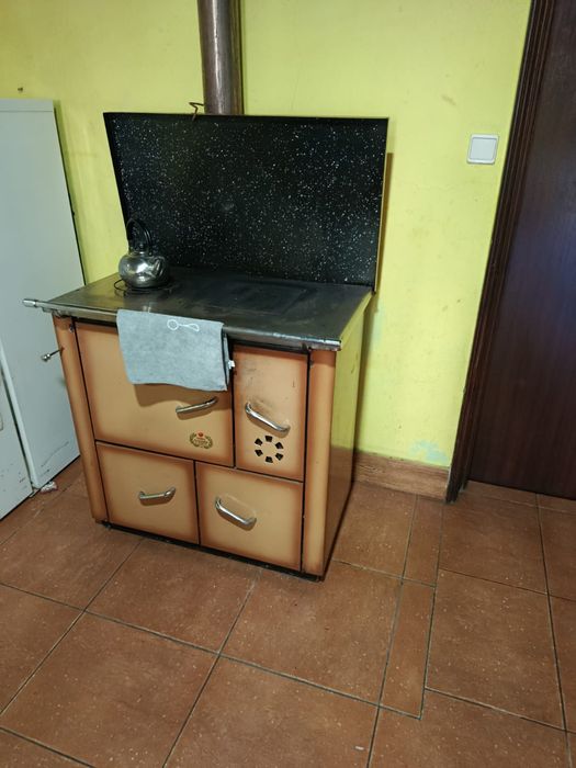 Fogão a Lenha  Oliveirinha em muito bom estado