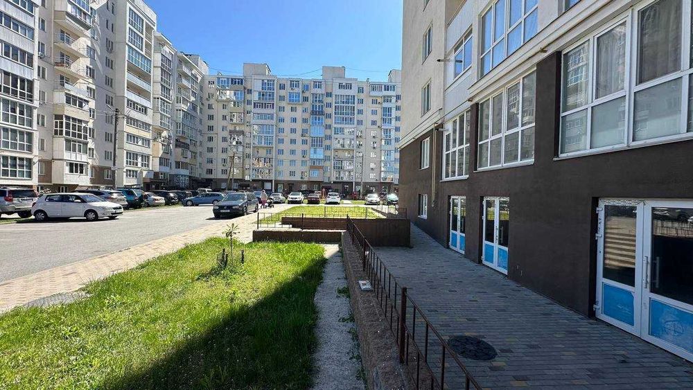 ПРОДАЖ: Комерційне приміщення житловий масив Масани 45 м2