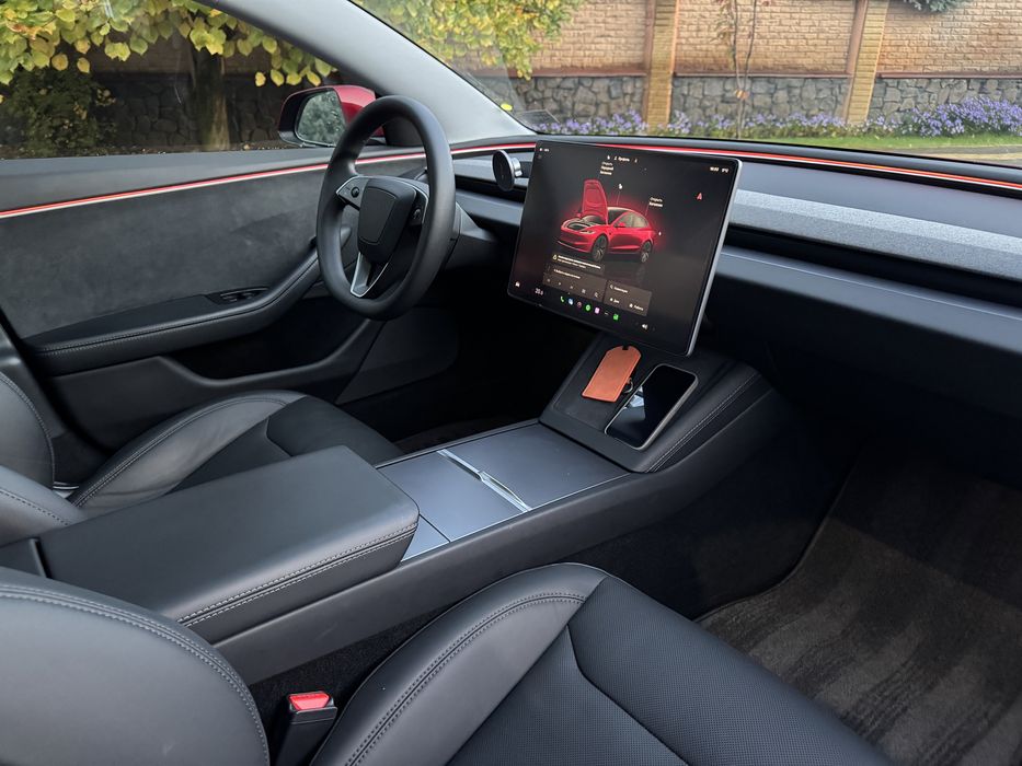 Tesla model 3 2024. Абсолютно ЦІЛА! Більше фото та інформації в лс