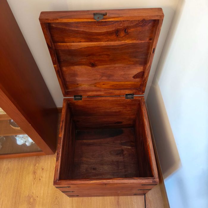 Baú de Madeira Rústico