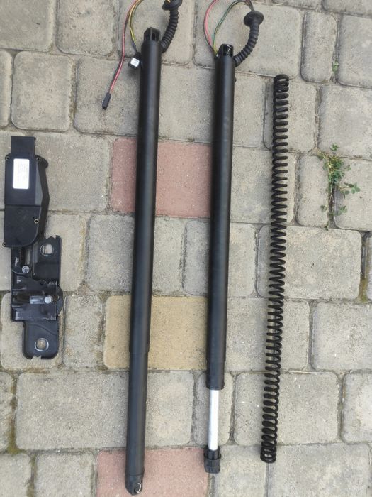 Амортизатори для електроляди skoda A7.