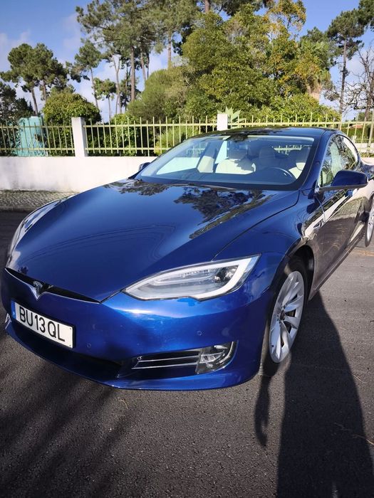 Tesla Model S 75