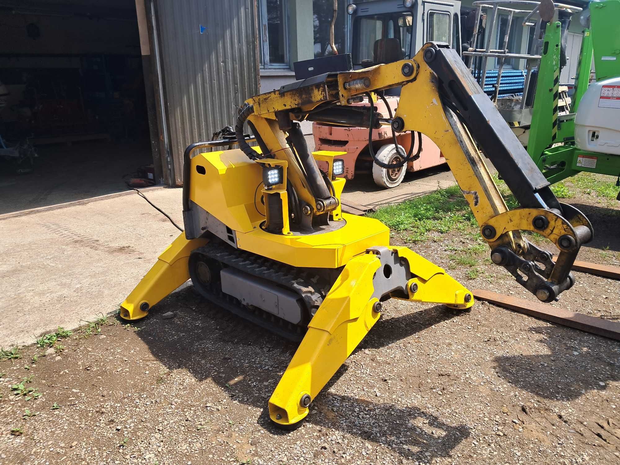 Robot Wyburzeniowy Brokk 90 ,2008r+ młot Atlas Copco SB 152