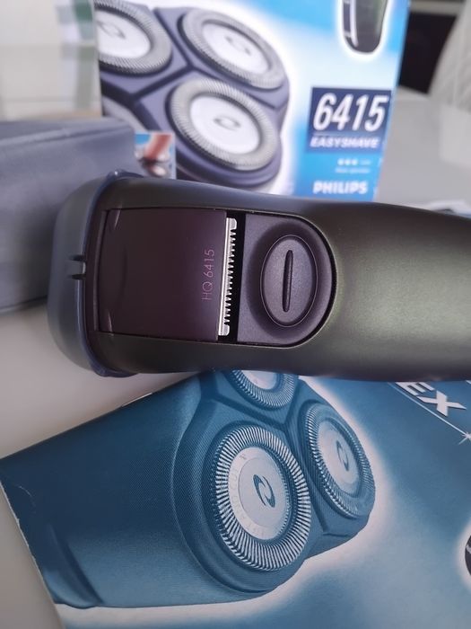 Єлектрична бритва Philips