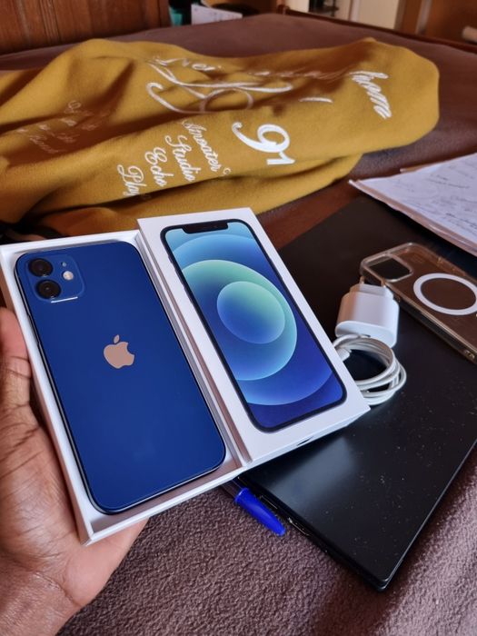 iPhone 12 recondicionado , estado novo 64gb