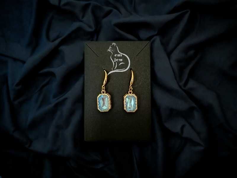 Brincos gancho cobre com strass azul claro - Novos