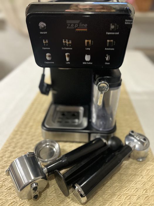 Продам кавову машинку на запчастини