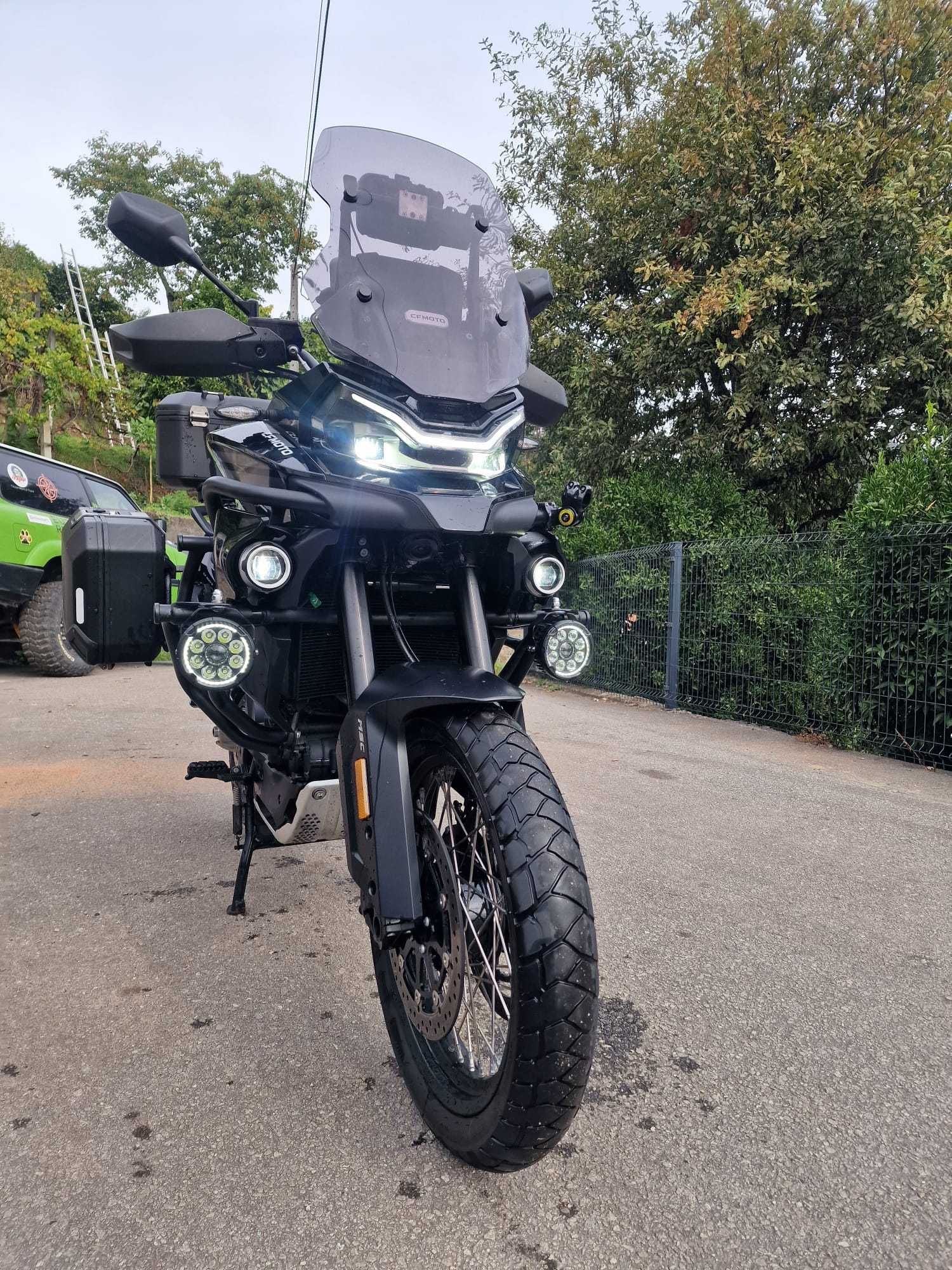 CF Moto 800 Explorer