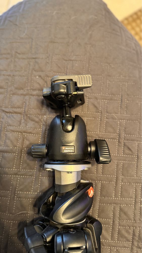 Tripe Manfrotto novo c caixa