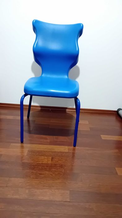Dobre krzesło Entelo