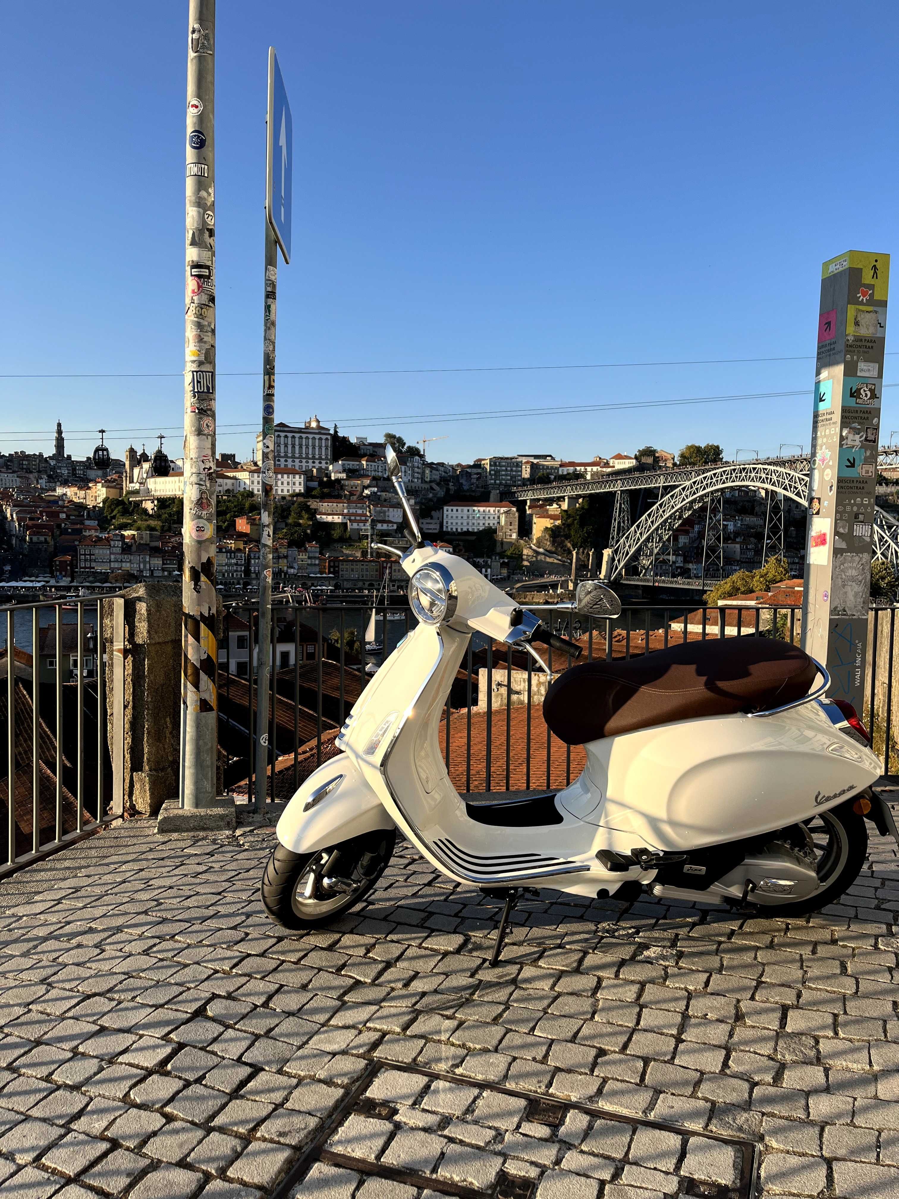 Vespa Primavera 125cc 2024 - Excelente Estado