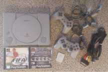 Ps1 fat com jogos 2 comandos e cartão de memória.