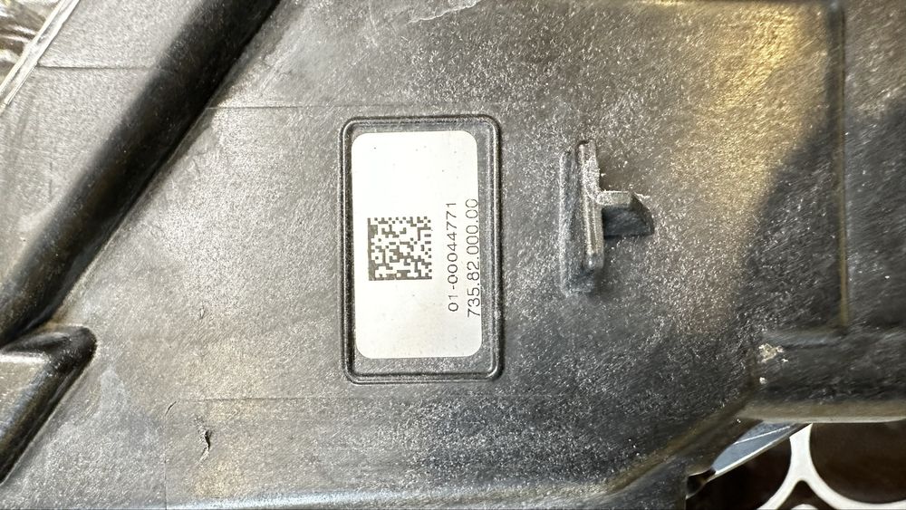 Продам Фару BMW E70 E71 X5 M LED Adaptive Headlight всборе 2013 рік
