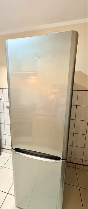 Lodówka Indesit Rezerwacja