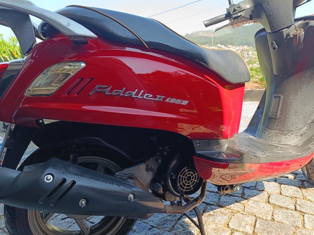 Moto Sym Fiddle ll 125cc | 2011
Ano 2016
Tudo funcionando, revisão em