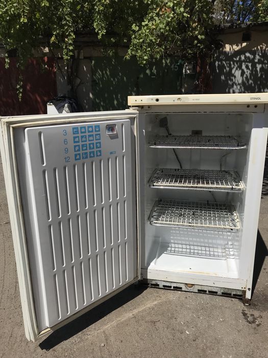 Продам морозильную камеру