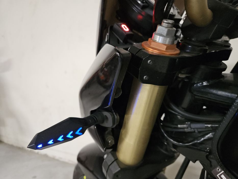 Kawasaki Z1000 *Świeże opony *Akcesoryjny wydech *Pływające kierunki