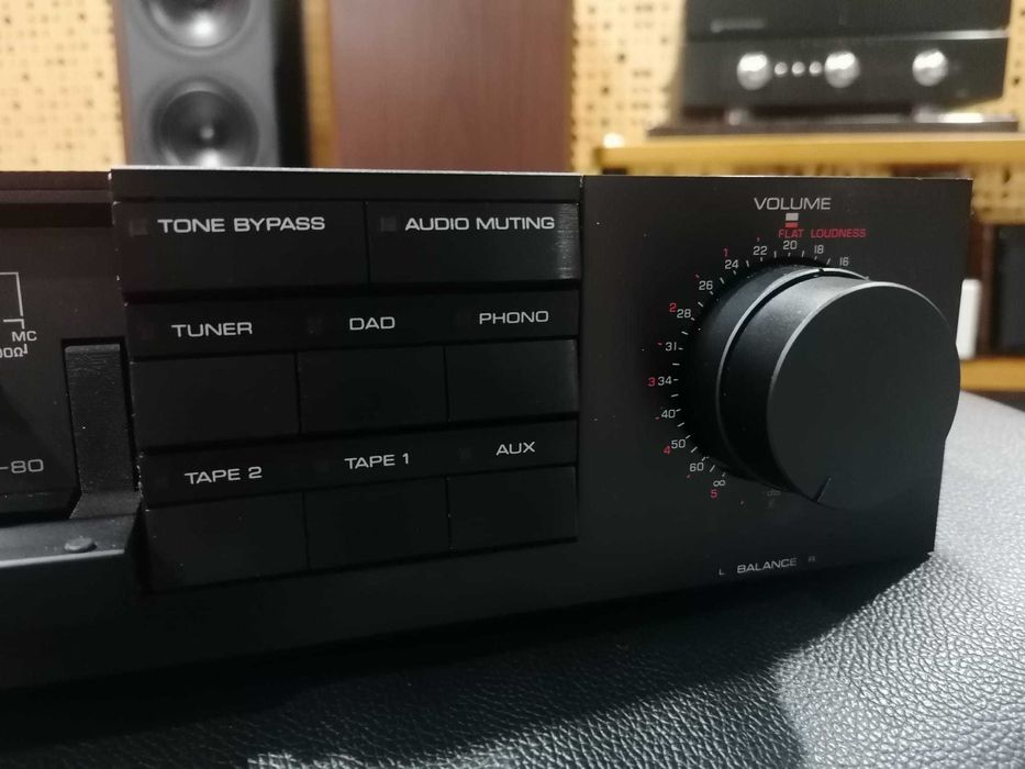 YAMAHA - C-80 (PRÉ-AMP)