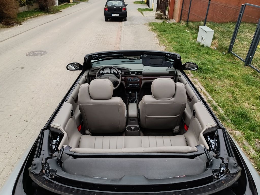 Ładny Chrysler Sebring kabriolet 2,0benzyna, wersja Europa, dobry stan