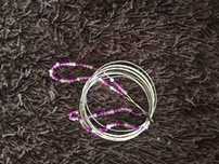 conjunto de pulseiras prateadas