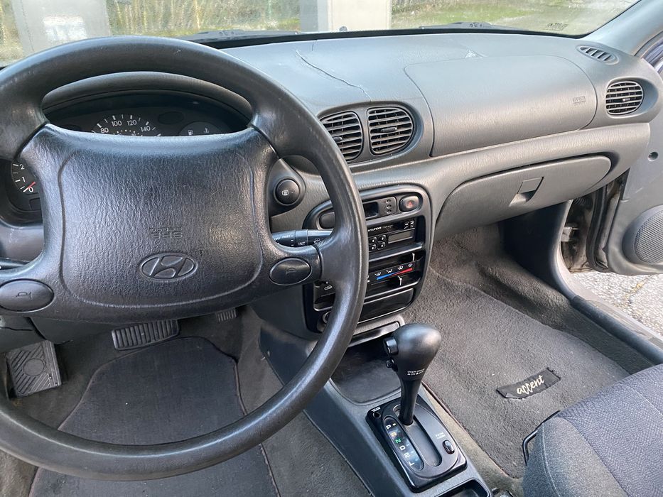 Hyundai Accent 1.3 Caixa AUTOMÁTICA