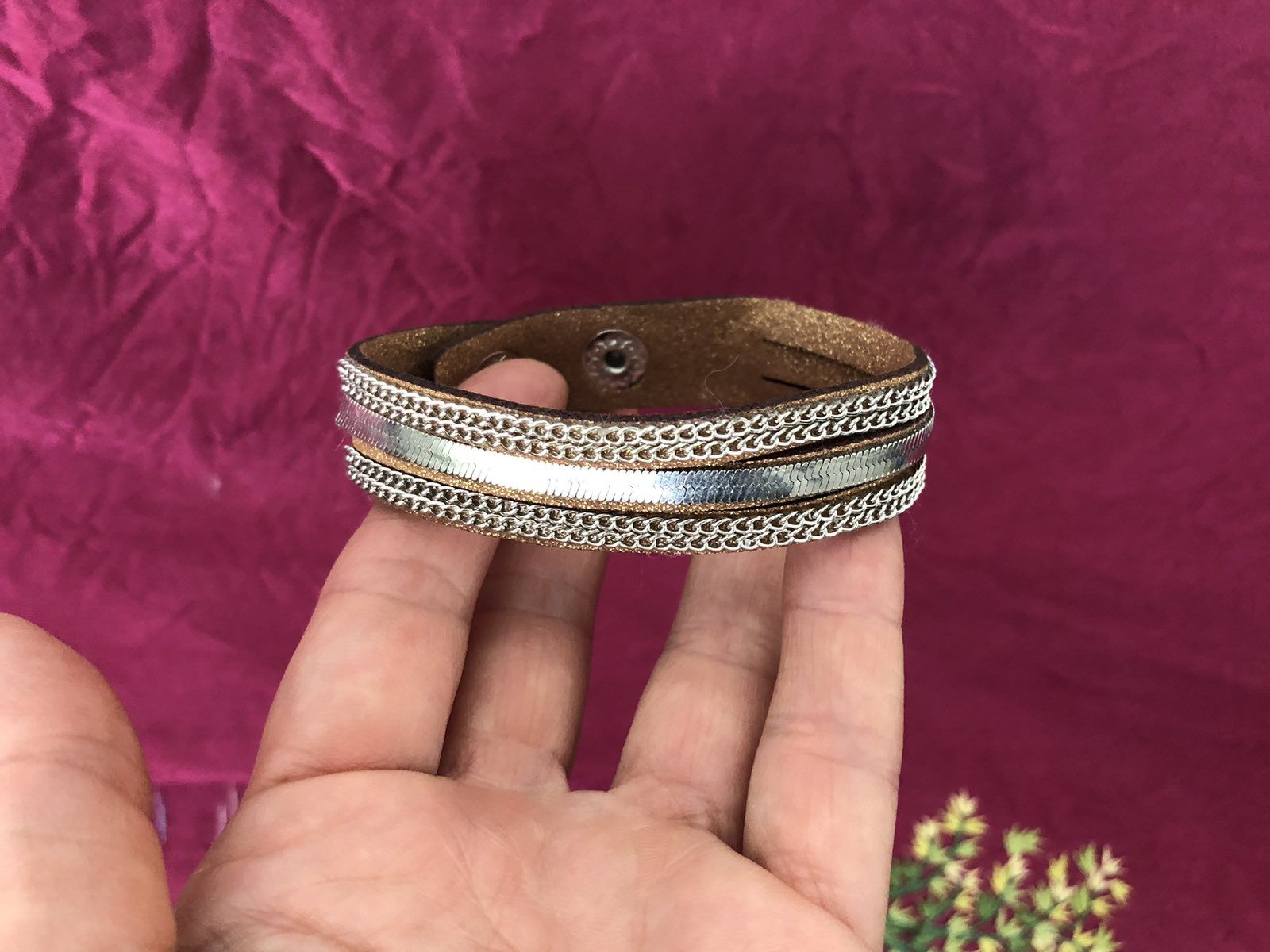 Бижутерия (ожерелья, цепочка, брошь, браслет)