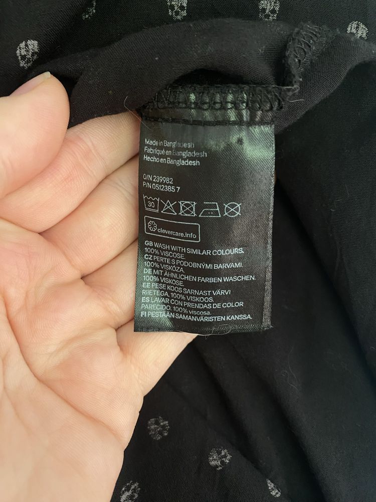 H&M czarna koszula w czaszki L