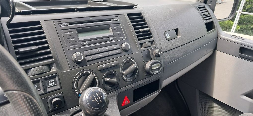 Volkswagen T5 Transporter 1.9TDI klima Webasto czujnik parkowania