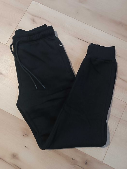 Spodnie dresowe ocieplenie