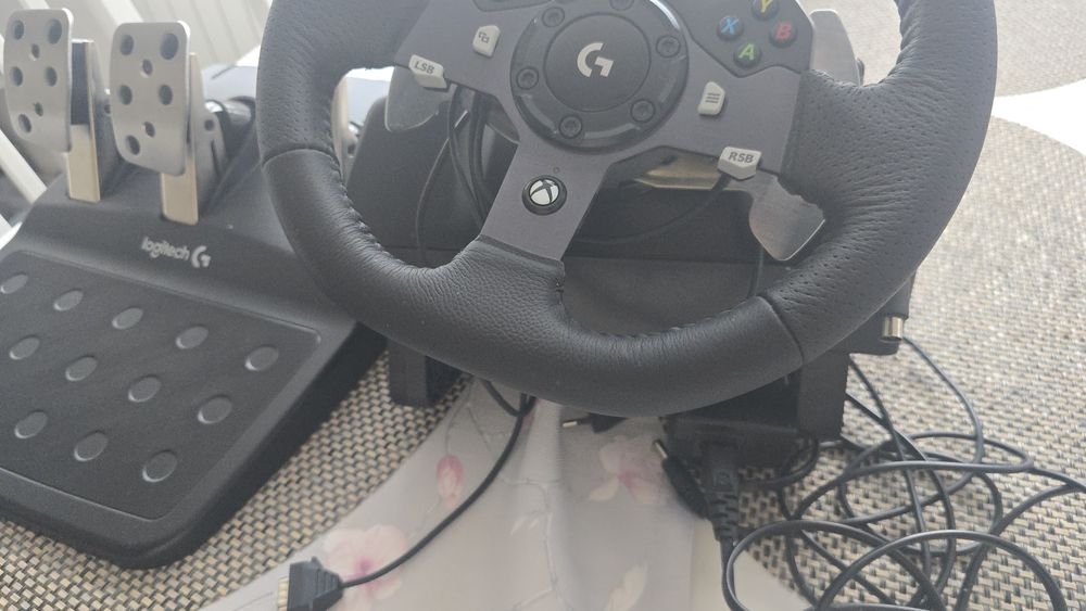Kierownica Logitech G920 Driving Force (Xbox / PC) Zestaw Pudełko