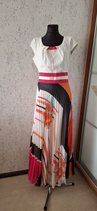 Сукня літня , розмир s, одягнуте 1 раз, стан ідеал