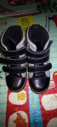 Продам ортопедичні ботінки черевики ботинки 27 р ортофут