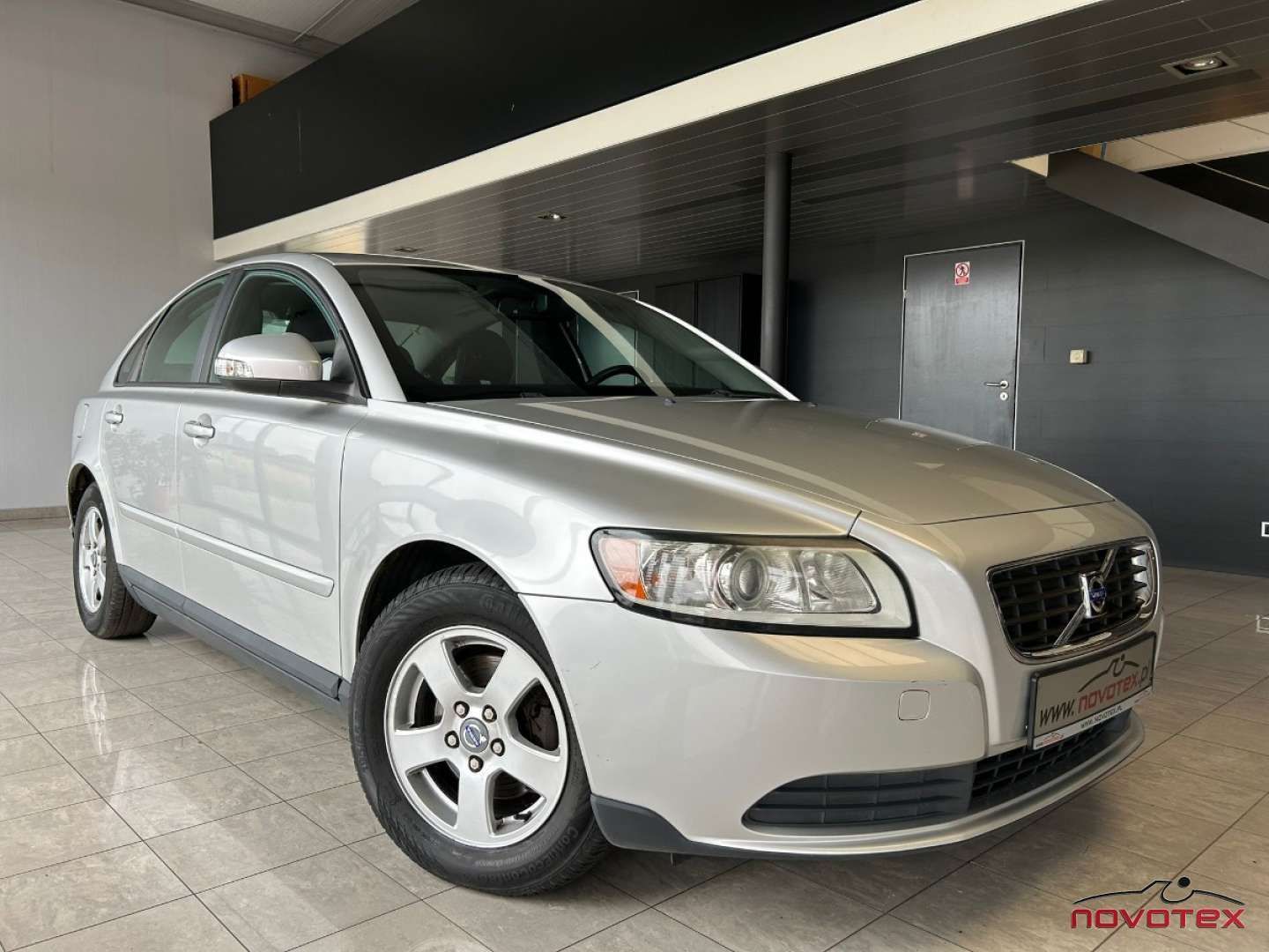 Volvo S40 1.6D*Momentum*klimatronik*tempomat*nowy rozrząd+DPF*serwis w ASO Volvo