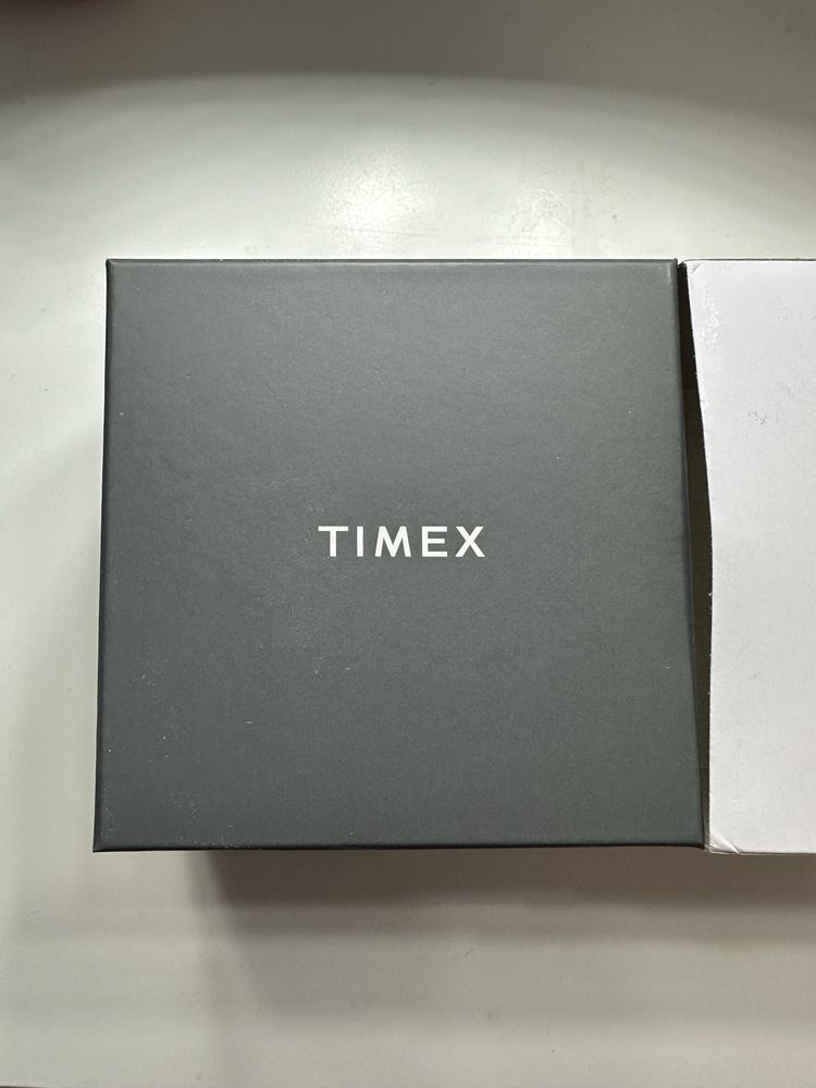 Sprzedam nieużywany, nowy zegarek damski Timex Main Street TW2U30000