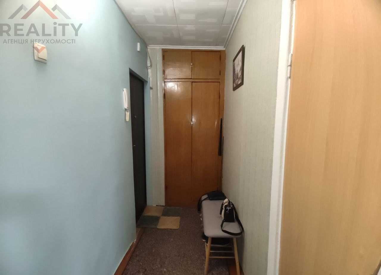 Продам 2к квартиру на пр. Пилипа Орлика