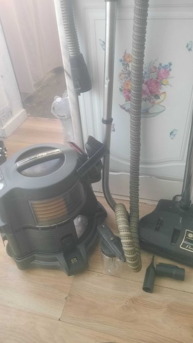 Aspirador Rainbow E Series a funcionar