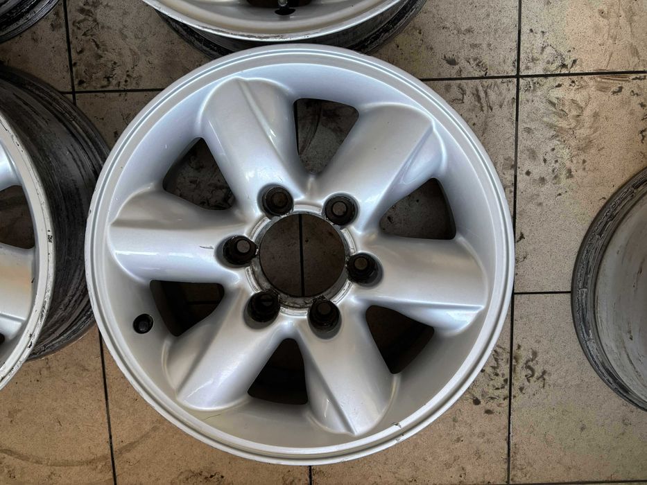 Felgi Nissan Terano 2 Lift Rozstaw 6x139.7 R16