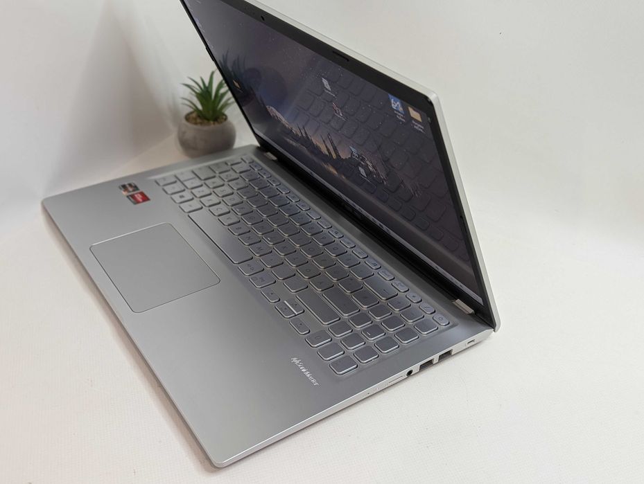 ASUS VivoBook 15 M515UA (15.6"/IPS/Ryzen 5 5500U/12RAM/256GB SSD)Vega7