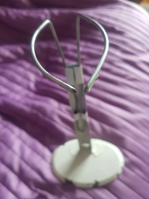 stojak do lalki stojak