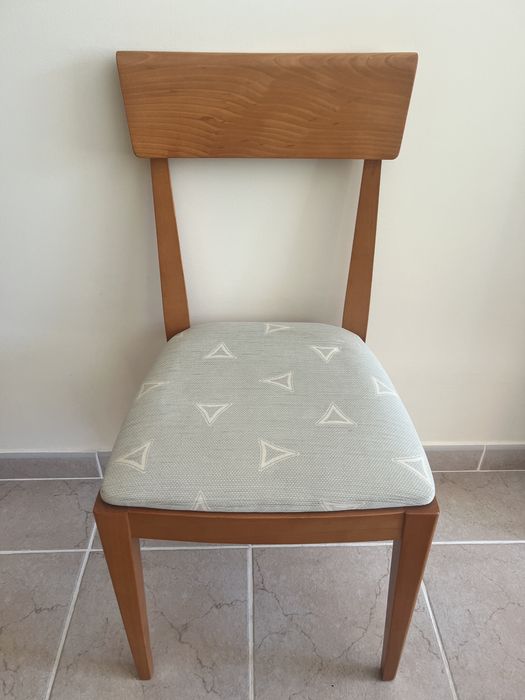 Cadeira de madeira maciça cerejeira