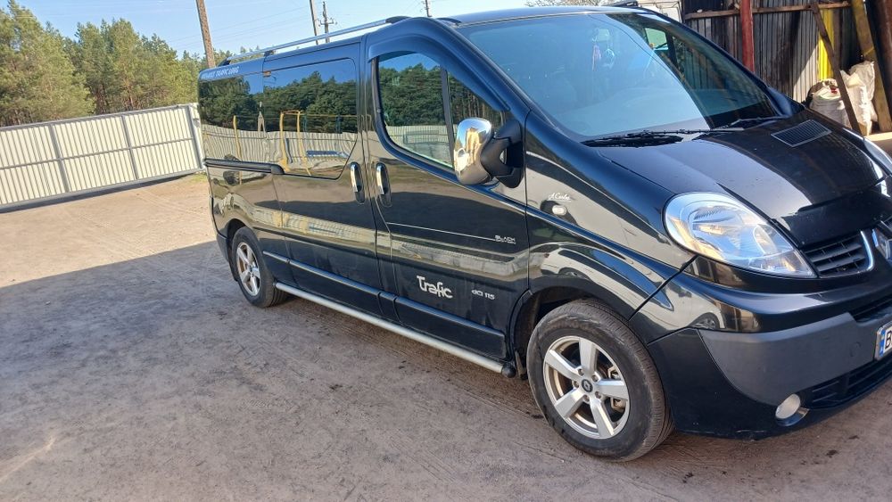 Рено  трафік  бус в хорошому стані