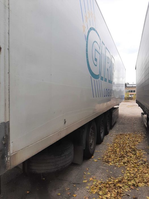 Напівпричеп ізотермічний