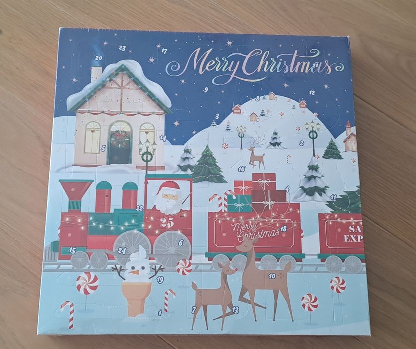 Kalendarz adwentowy  Kayet z akcesoriami do prac kreatywnych