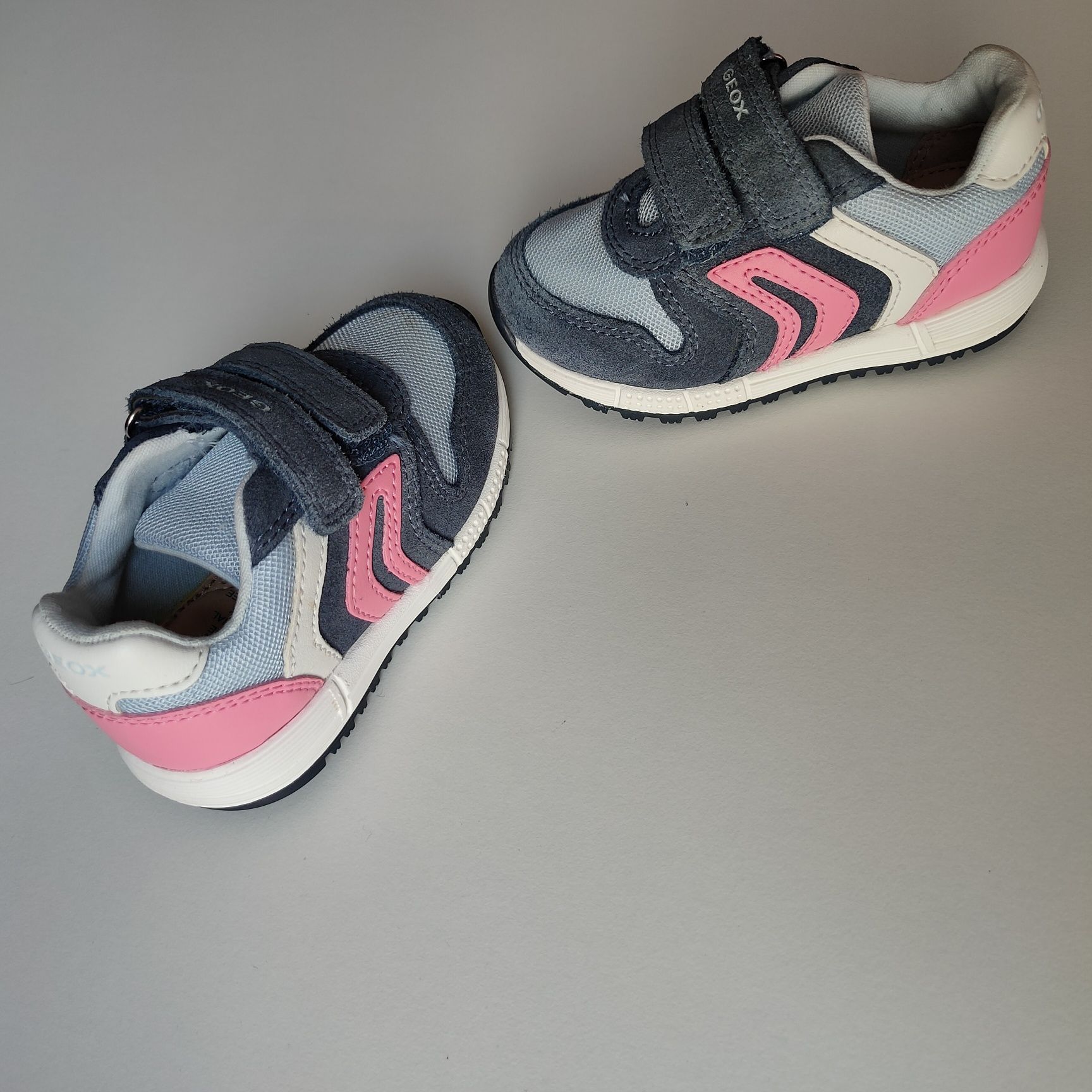 Sapatilhas GEOX nº 21 – Novas! Conforto e Estilo nos Primeiros Passos