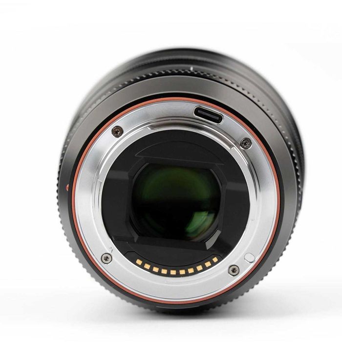 Обʼєктив Viltrox AF 75mm f/1.2 Z для Nikon